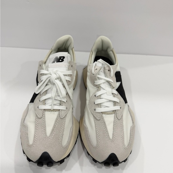 New Balance 327 Women’s Shoes - Picture 2 of 9